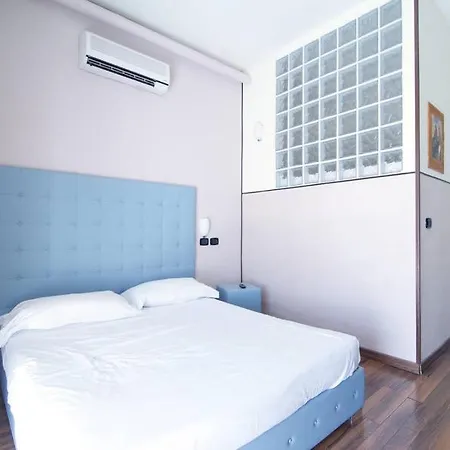 Alojamento de Acomodação e Pequeno-almoço Residenza Sveva Bari